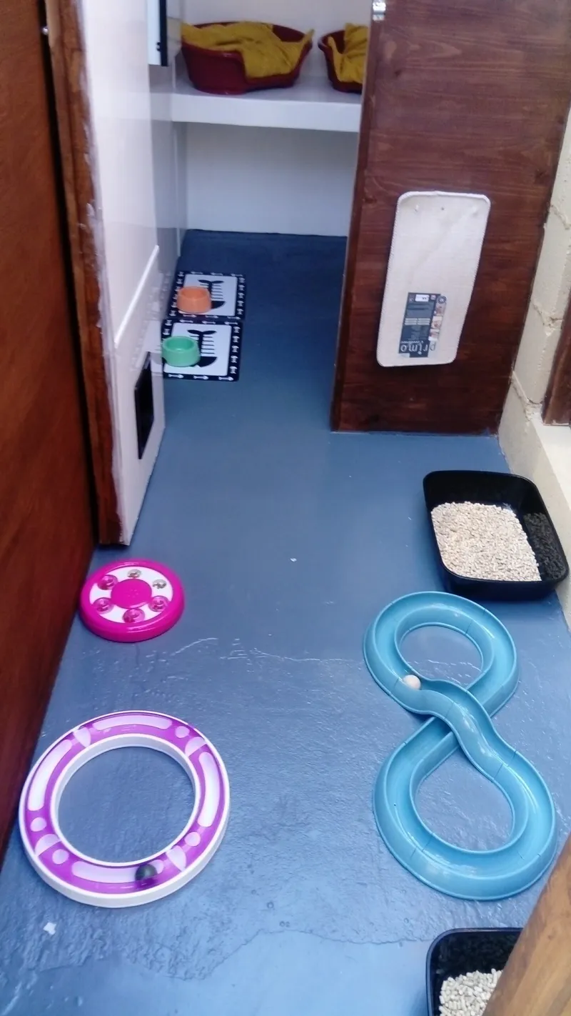 Purr-inn cat pen — photo 2